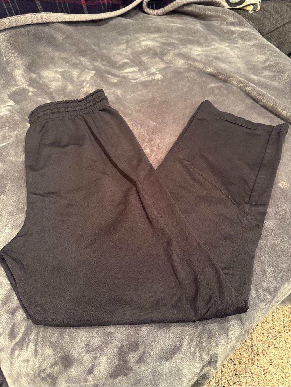 Nike Black Men's Elastic-Waist Jogger Pants